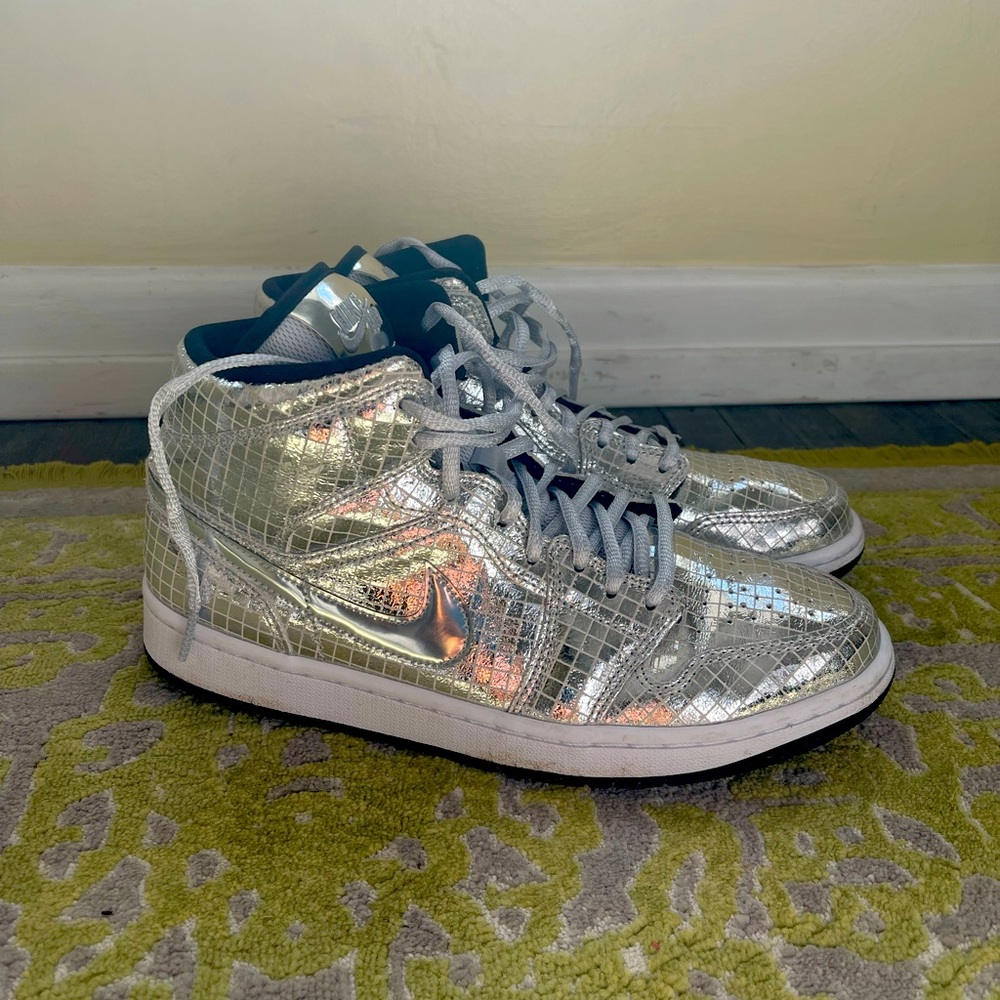 Nike Air Jordan 1 Mid Disco Ball